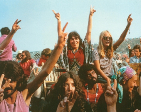 “Le Potlatch de l’Extorsion de la Plus-Value”Les trois thèses sur la civilisation capitaliste – 2 – (1981)